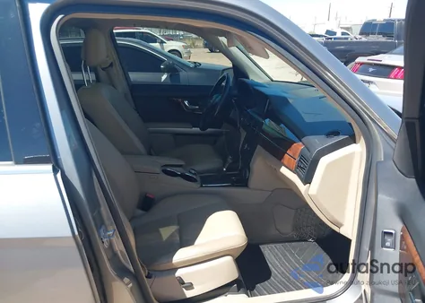 2011 Mercedes-Benz Glk 350 z USA, uszkodzony, nr VIN WDCGG5GBXBF609704